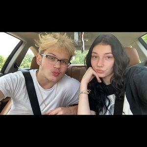 Meet your Posher, Hailey